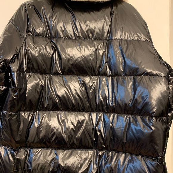 Black Sanctuary puffer jacket.  Cozy, like new. Smoke free home. XL - Picture 5 of 5